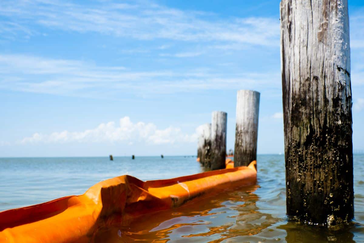 What Are The Three C's Of Spill Control