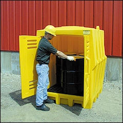 Hardtop 4-Drum Spill Containment Pallet Outside Storage Building