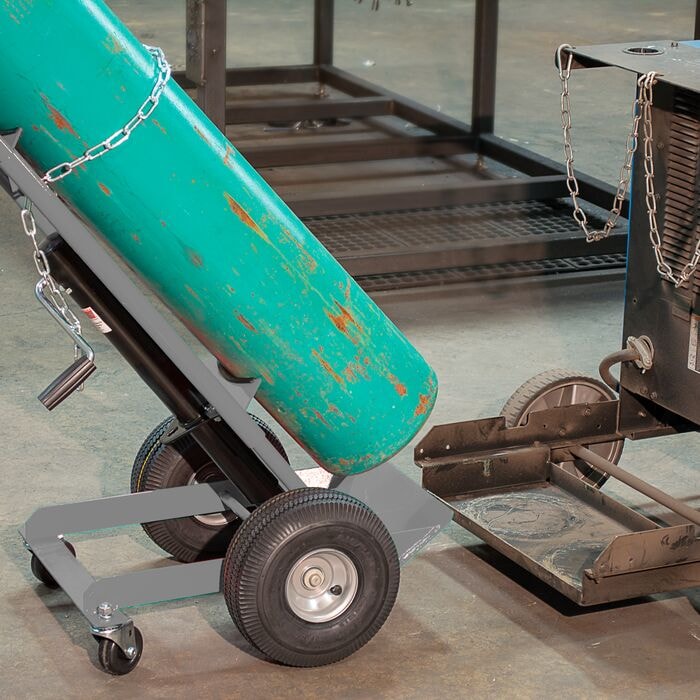 Single Gas Cylinder Hand Truck w Manual Lift - manufacturer product image 3