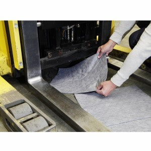 Universal Absorbent Pads, Heavy Weight, 15"x19", 100/Case - manufacturer product image 1