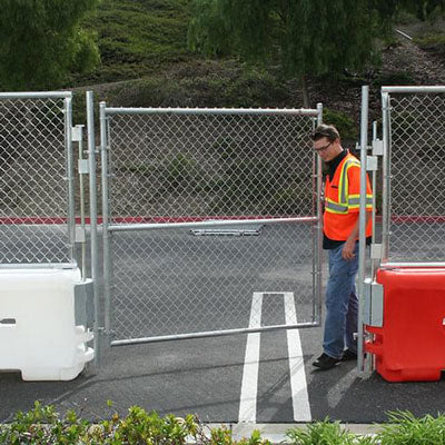 Water Filled Barrier Fence Gate Kit, galvanized steel - Traffic Safety Supplies